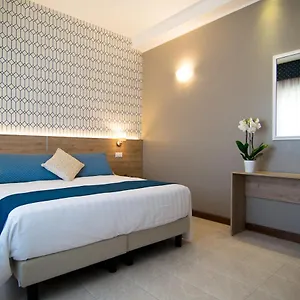Hotel Pacific, Rome